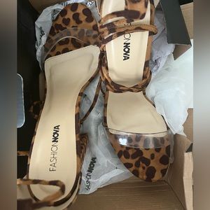 Ladies heels size 10